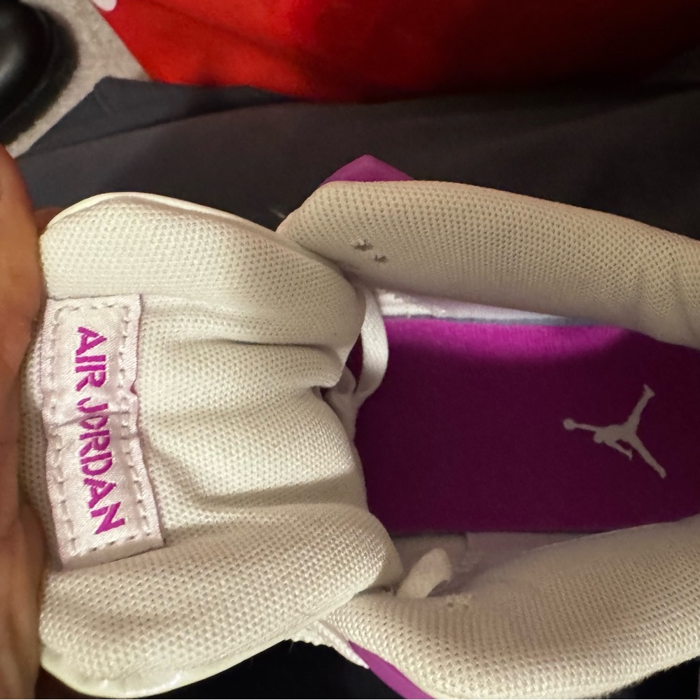 Air Jordan 4 Retro Hyper Violet - Picture 3 of 3
